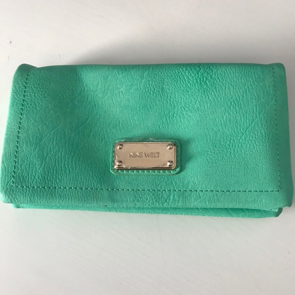 Nine West wallet/or crossbody